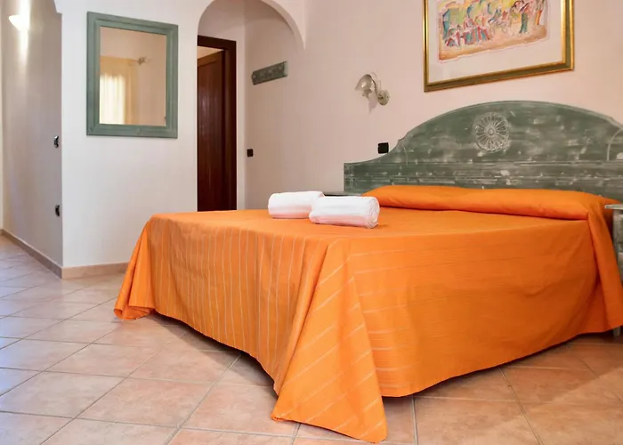 Isa - With Swimming Pool In Sos Alinos, With Air Conditioning And Private Outdoor Area 3*