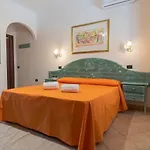 Isa - Cala Viola 3*