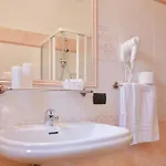شقة فندقية Isa - Cala Viola 3*