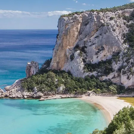 Isa - With Swimming Pool In Sos Alinos, With Air Conditioning And Private Outdoor Area 3*