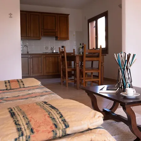 Aparthotel Isa Residence: Poolside Retreat With Air-conditioned