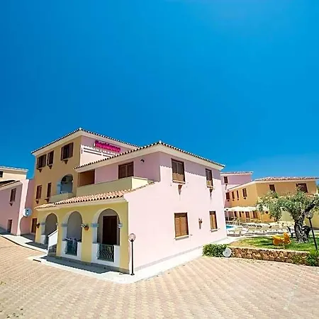 Aparthotel Isa - Cala Viola Cala Liberotto