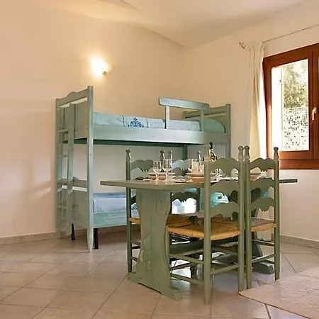 Isa - Cala Viola 3*
