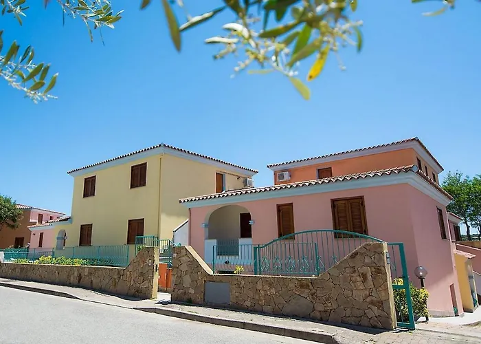 Isa - With Swimming Pool In Sos Alinos, With Air Conditioning And Private Outdoor Area Aparthotel