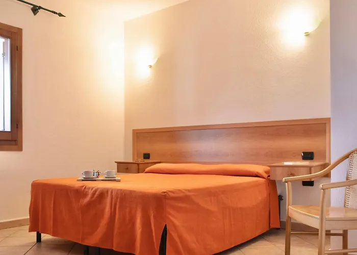 Isa - With Swimming Pool In Sos Alinos, With Air Conditioning And Private Outdoor Area 3* Cala Liberotto
